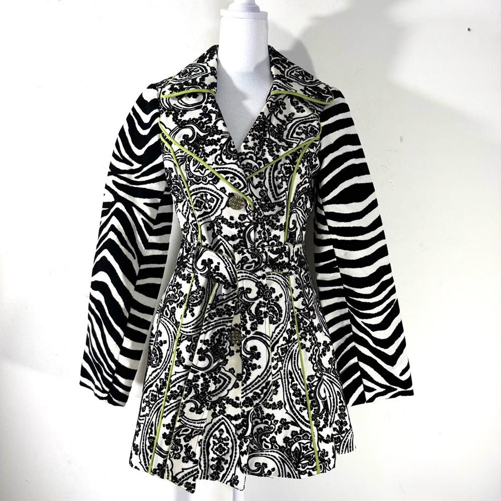 3 Sisters black and white Paisley Brocade Trench Coat Zebra Sleeves Sz Small